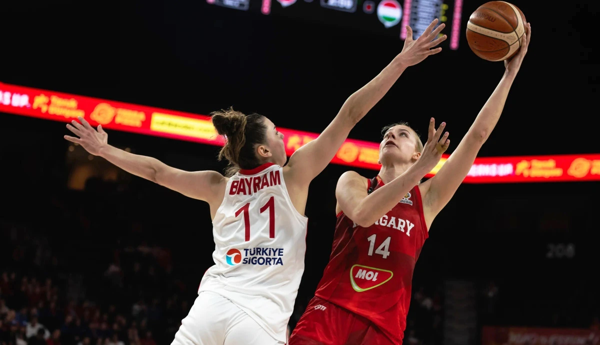 A Milli Kadın Basketbol Takımı, Macaristan'a mağlup oldu:74-89