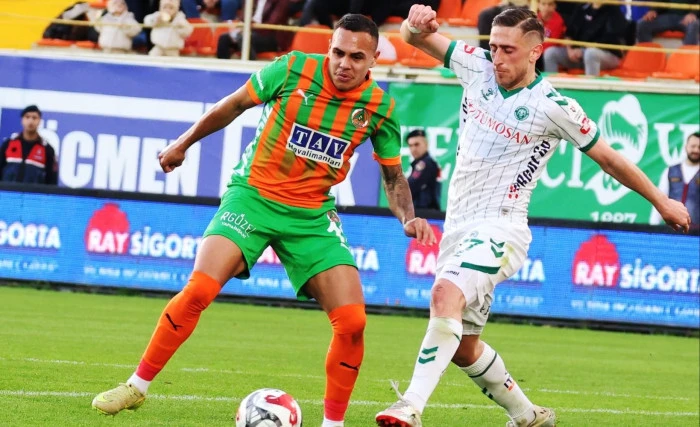  Alanyaspor, sahasında kazandı:2-1