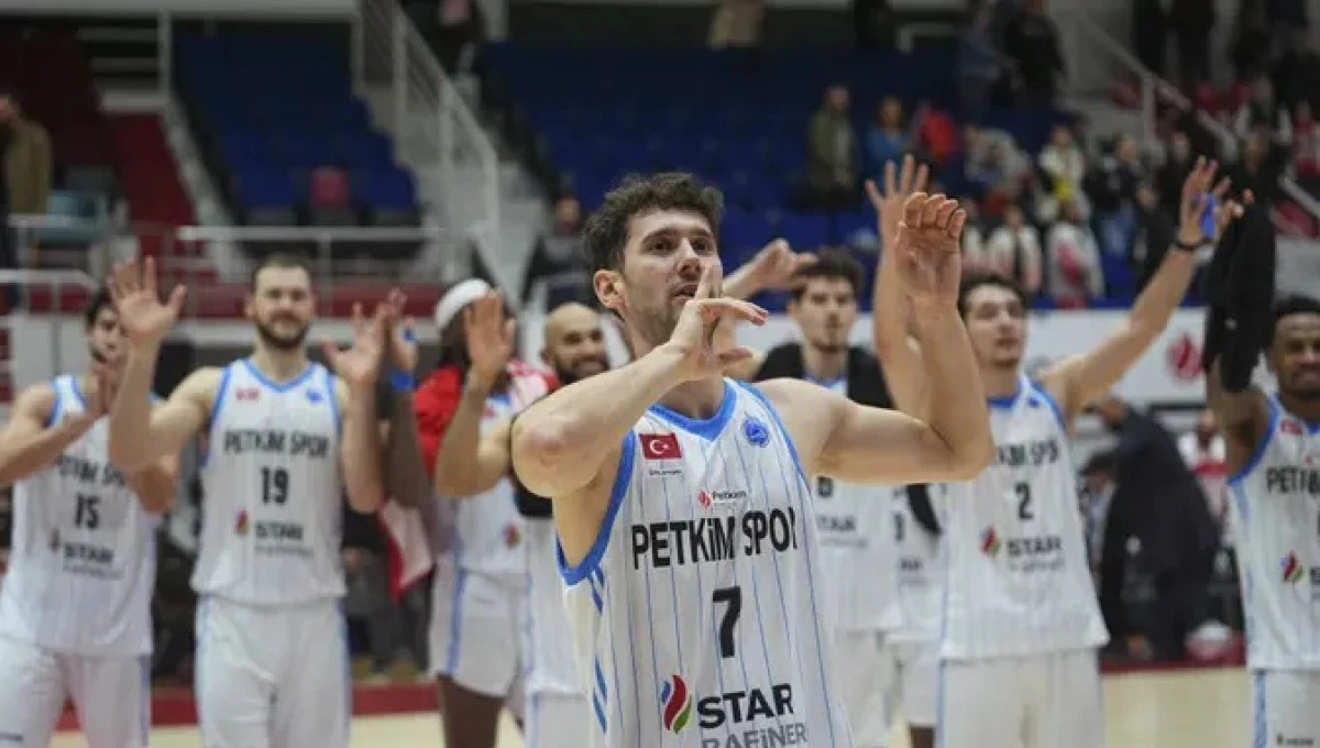  Aliağa Petkimspor, AEK'ya fark attı:101-58