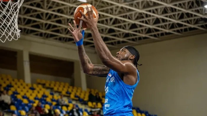  Aliağa Petkimspor, Romanya'da farklı kazandı:97-73