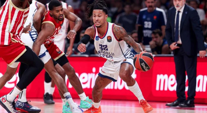 Anadolu Efes, Kızılyıldız'a mağlup oldu:72-77