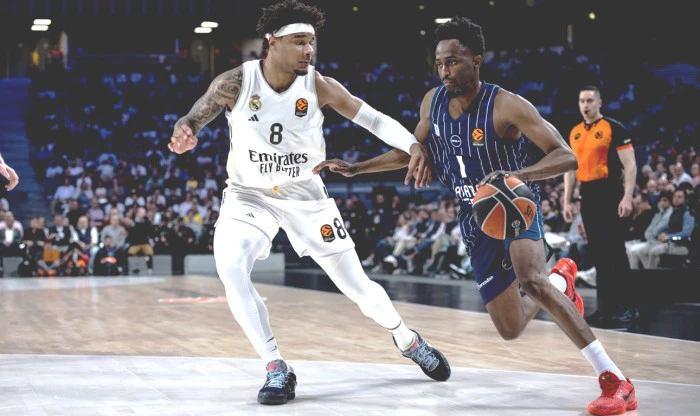 Anadolu Efes, Partizan'ı uzatmada yıktı:79-72