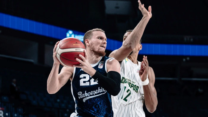 Bah&ccedil;eşehir Koleji rahat kazandı:72-60