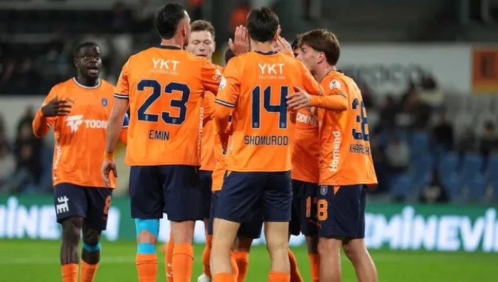 Başakşehir 81'de 3 puan kaptı:2-1
