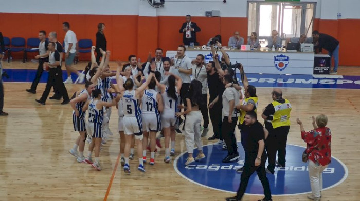 Bodrum Basketbol, Türkiye Kadınlar Basketbol Ligi'ne yükseldi:84-71