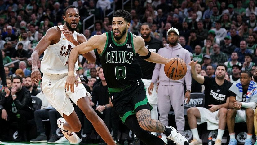 Boston Celtics üst üste 3. kez finalde
