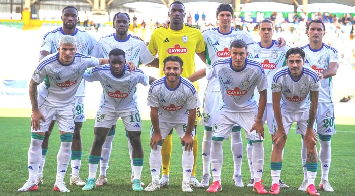  &Ccedil;aykur Rizespor, İstanbul'da galip:2-0