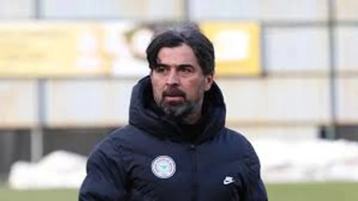 Çaykur Rizespor’da, İlhan Palut istifa etti