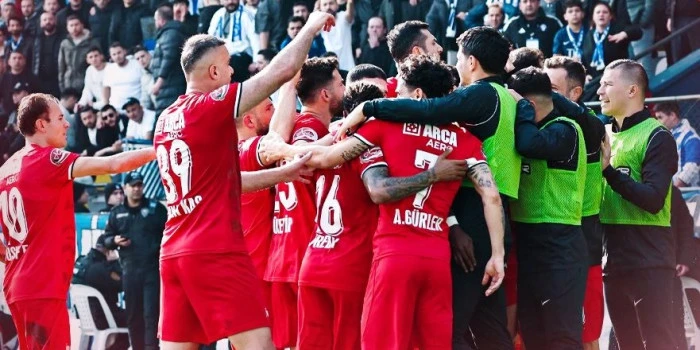 &Ccedil;orum FK zirve yarışından kopmadı:2-1