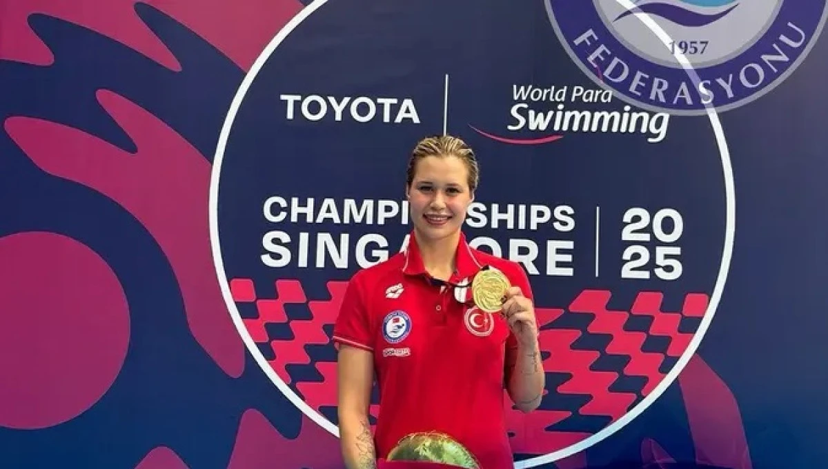 Defne Kurt yüzmede dünya şampiyonu