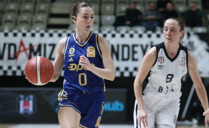 Derbinin galibi Fenerbah&ccedil;e Opet:105-68