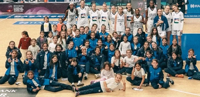 Emlak Konut, evinde galip:84-71