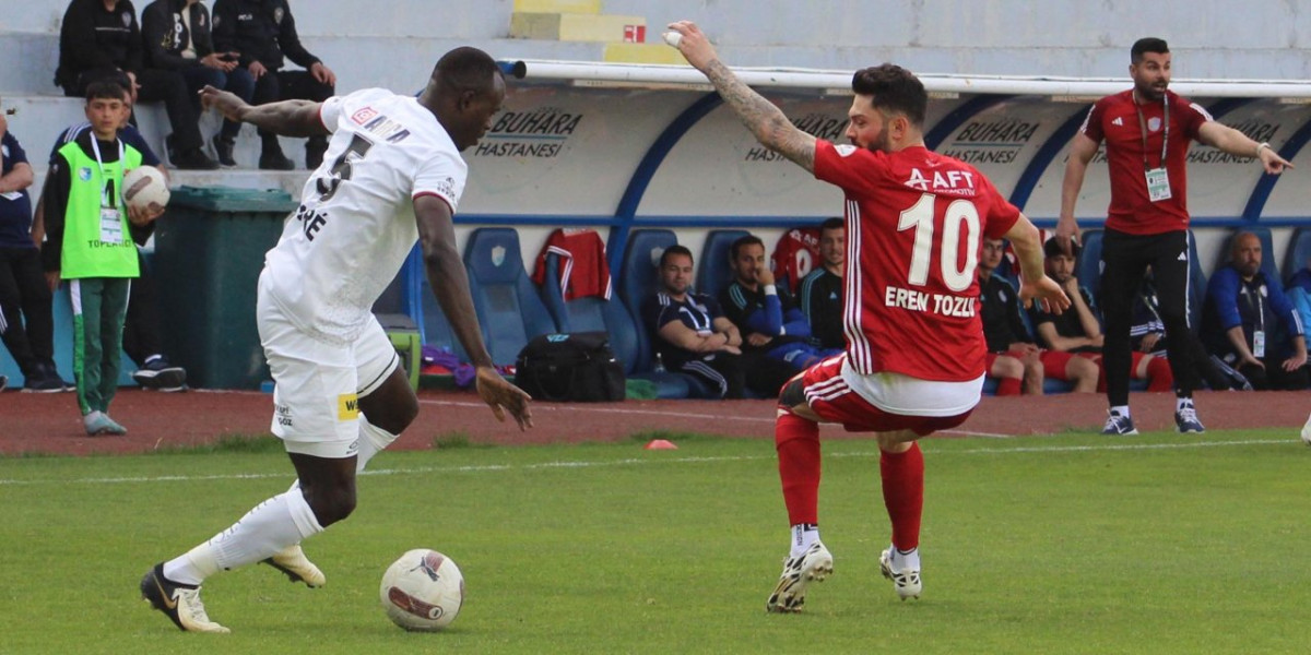 Erzurumspor FK 90+6 'da güldü:2-1