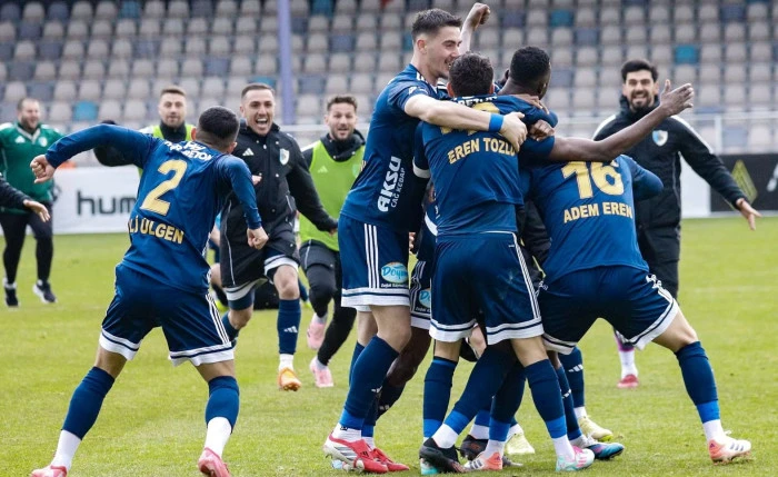 Erzurumspor FK liderliği korudu:2-1