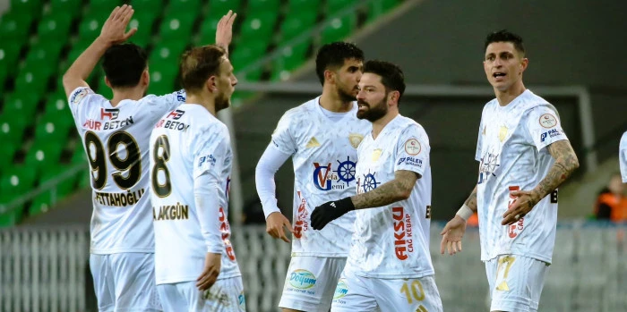  Erzurumspor FK zirveden kopmadı:1-0