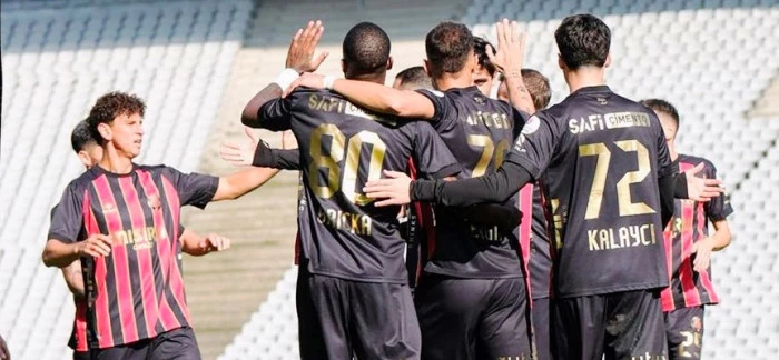  Fatih Karag&uuml;mr&uuml;k moral buldu:1-0