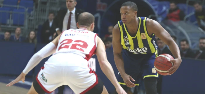 Fenerbah&ccedil;e Beko farklı kazandı:89-58