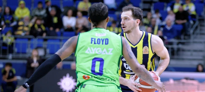 Fenerbah&ccedil;e Beko liderliğini s&uuml;rd&uuml;rd&uuml;:90-82