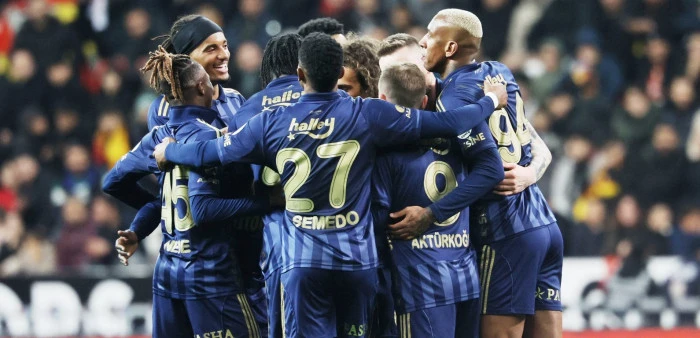 Fenerbah&ccedil;e Kayseri'de farka koştu:4-0