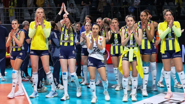Fenerbah&ccedil;e, Şampiyonlar Ligi&rsquo;ne altın setle veda etti