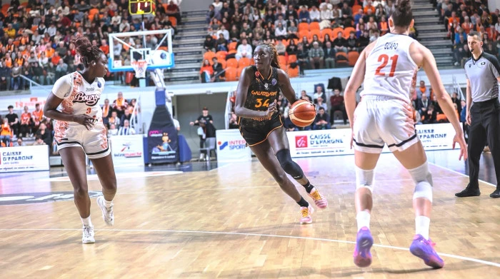 Galatasaray  Altılı Final'i garantiledi:82-72