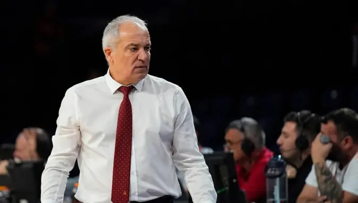  Galatasaray  Ekrem Memnun'la yollarını ayırdı