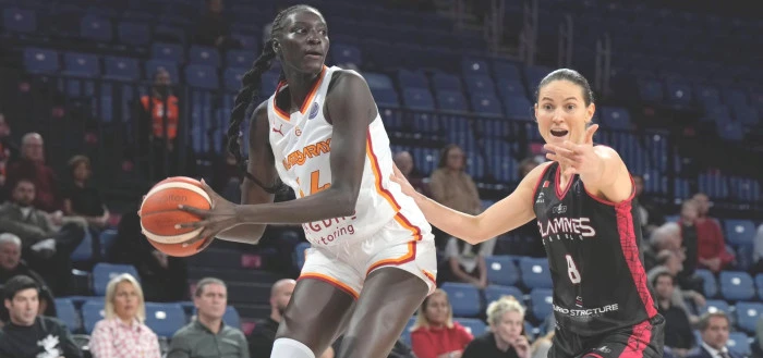 Galatasaray  evinde kazandı:77-73