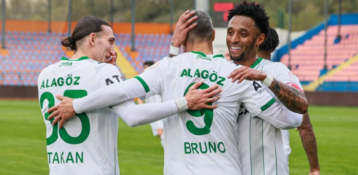 Iğdır FK fişi ilk yarıda &ccedil;ekti:2-0