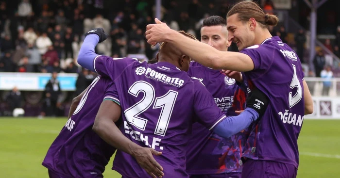 Ke&ccedil;i&ouml;reng&uuml;c&uuml;, sahasında kazandı:3-1