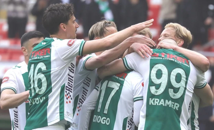 Konyaspor  rahat nefes aldı:3-0