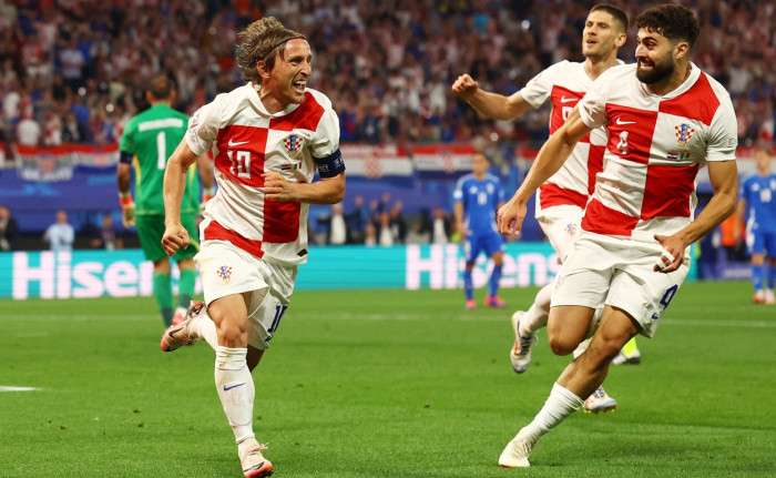 Modric, turnuva tarihinin en yaşlı golcüsü