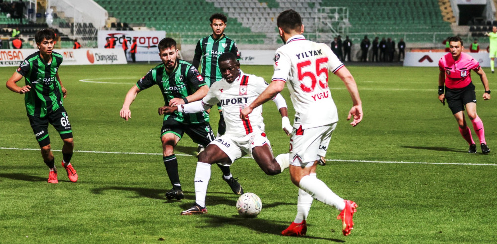 Samsunspor, Denizli'de kazandı:2-1