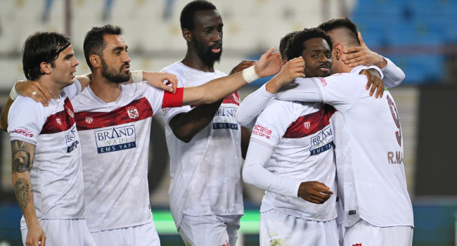 Sivasspor, Trabzon'da kazandı:1-0