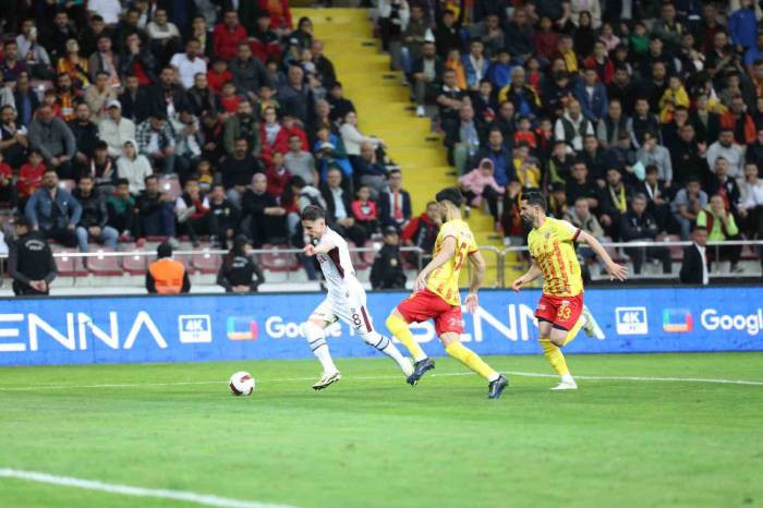 Trabzonspor, Kayseri'de galip:2-1